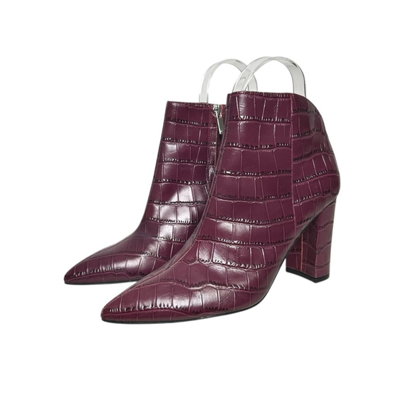 Marc Fisher Unno Embossed Croc Leather Plum Pointed Toe Ankle Boots Size 7.5 - Picture 3 of 10